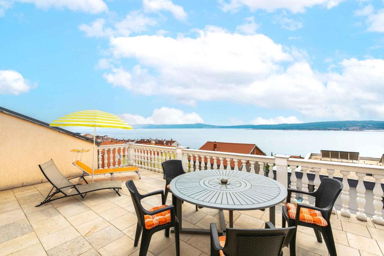 Apartment In Crikvenica 39210 Bagian luar foto