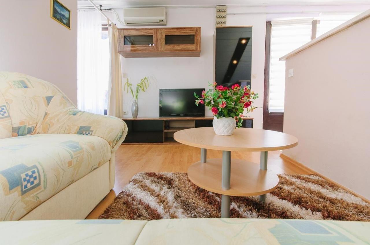 Apartment In Crikvenica 39210 Bagian luar foto